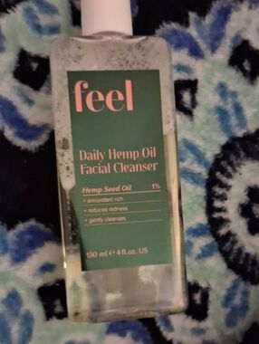 Feel. Daily Hemp Oil Facial Cleanser. Hemp Seed Oil 1%